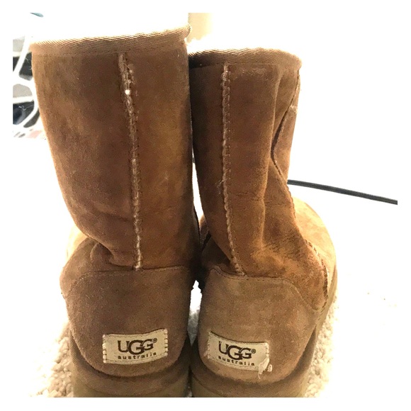 Uggs - Picture 1 of 3